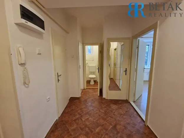 Prodej bytu 1+1, Přerov, Šrobárova, 57 m2