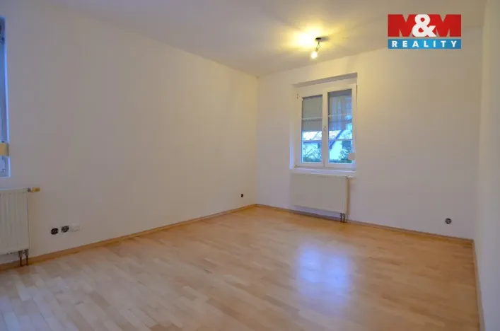 Pronájem bytu 4+kk, Praha - Hloubětín, V Novém Hloubětíně, 120 m2