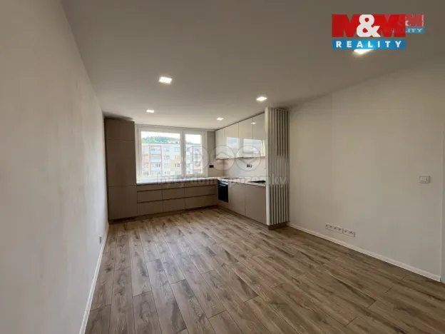 Pronájem bytu 3+kk, Ústí nad Labem - Severní Terasa, Šípková, 62 m2