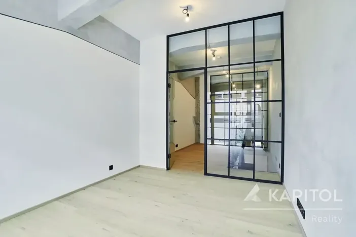 Pronájem bytu 3+kk, Praha - Vysočany, Kolbenova, 66 m2