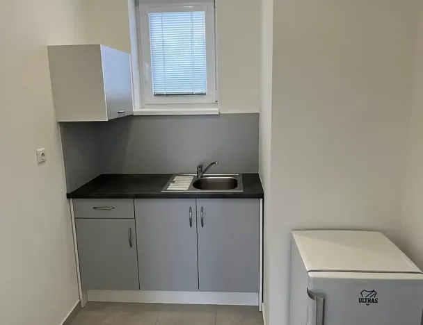 Pronájem kanceláře, Havířov, U Skleníků, 12 m2