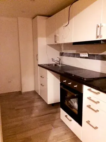 Pronájem bytu 3+1, Praha - Holešovice, Dělnická, 60 m2