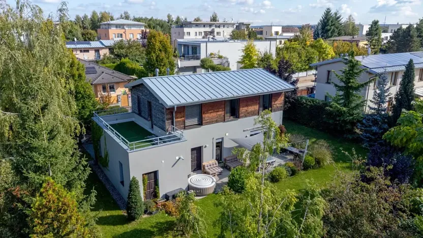 Prodej rodinného domu, Praha - Kolovraty, Lolkova, 159 m2