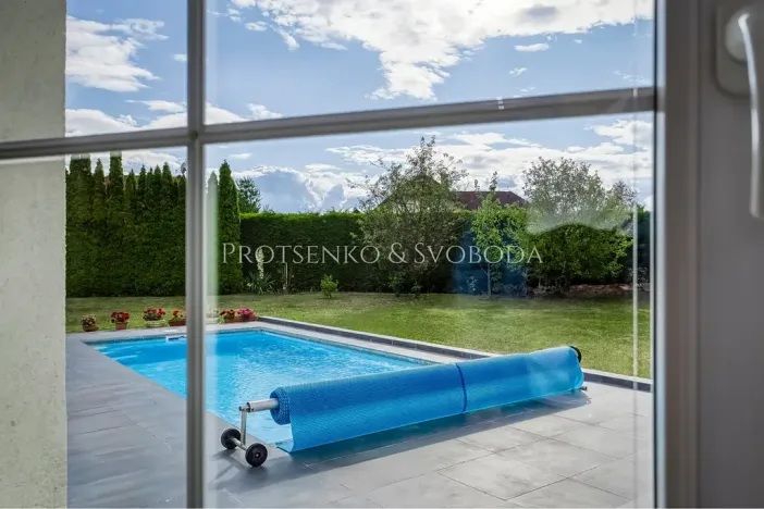 Prodej rodinného domu, Hostivice, náměstí Jana IV. z Dražic, 185 m2