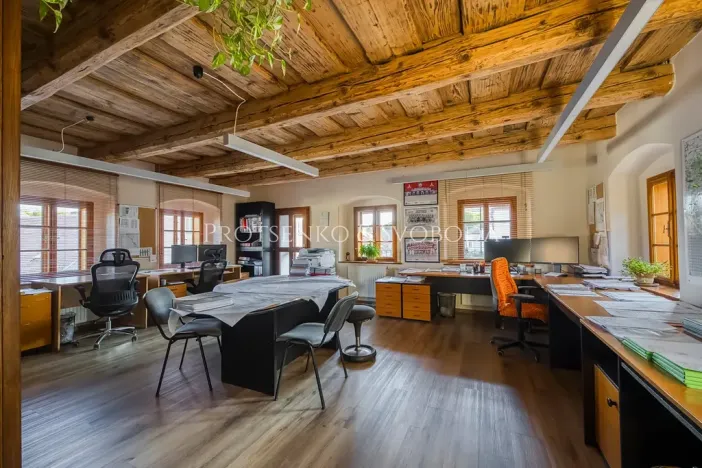 Prodej obchodního prostoru, Třebíč, Blahoslavova, 566 m2