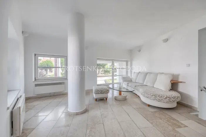 Prodej ubytování, Křižanov, Benešovo náměstí, 530 m2