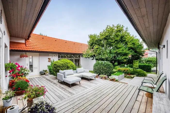 Prodej rodinného domu, Pavlov, 354 m2