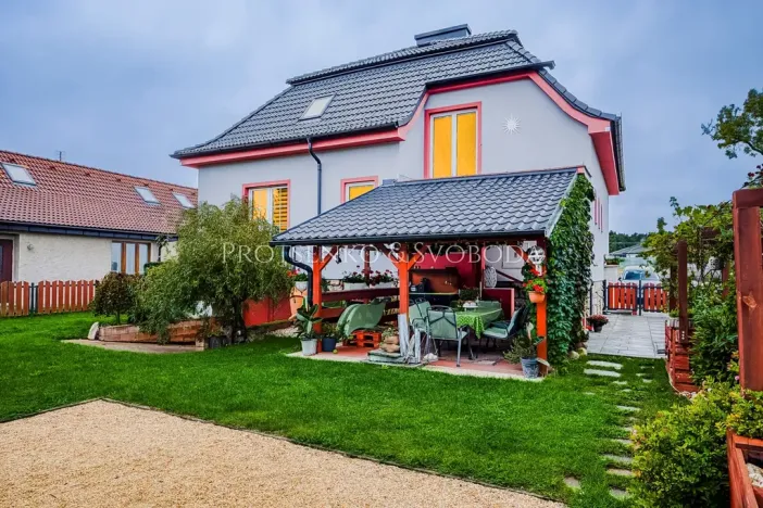 Prodej rodinného domu, Suchdol nad Lužnicí, Pražská, 180 m2