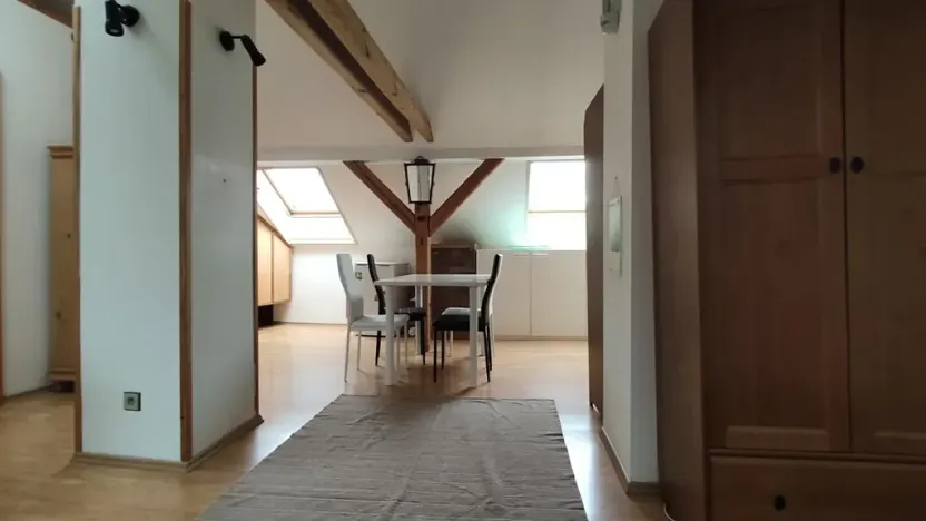 Pronájem bytu 1+kk, Praha - Krč, Moysesova, 40 m2