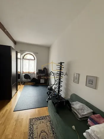 Pronájem bytu 3+kk, Žebrák, Náměstí, 88 m2