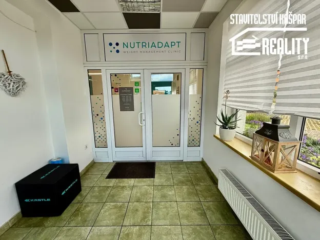 Pronájem obchodního prostoru, Chrudim, Obce Ležáků, 146 m2