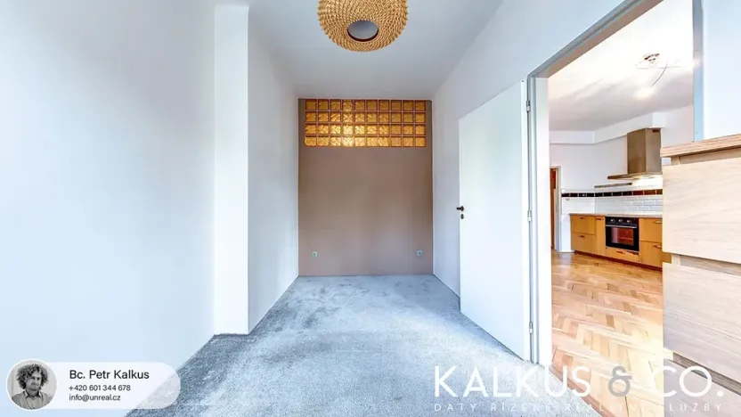 Pronájem bytu 3+kk, Hradec Králové, Smetanovo nábřeží, 75 m2