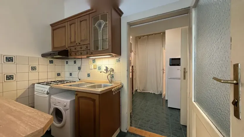 Pronájem bytu 2+kk, Praha - Holešovice, Komunardů, 50 m2