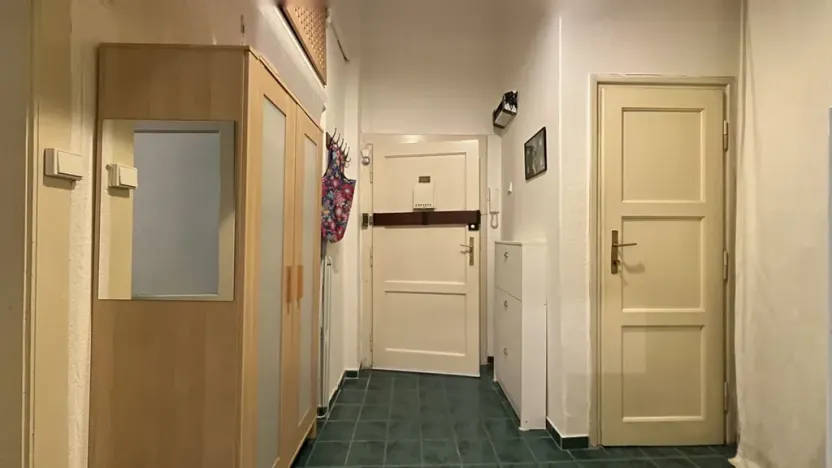 Pronájem bytu 2+kk, Praha - Holešovice, Komunardů, 50 m2