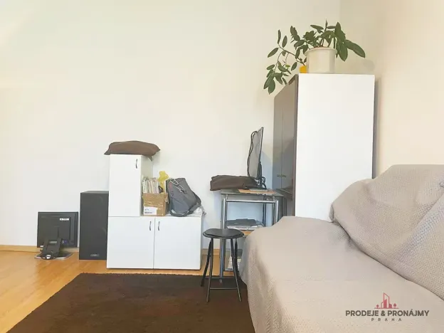 Prodej bytu 2+1, Karlovy Vary, Gagarinova, 64 m2