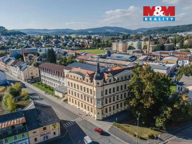 Prodej bytu 4+kk, Klatovy - Klatovy III, Husovo náměstí, 78 m2