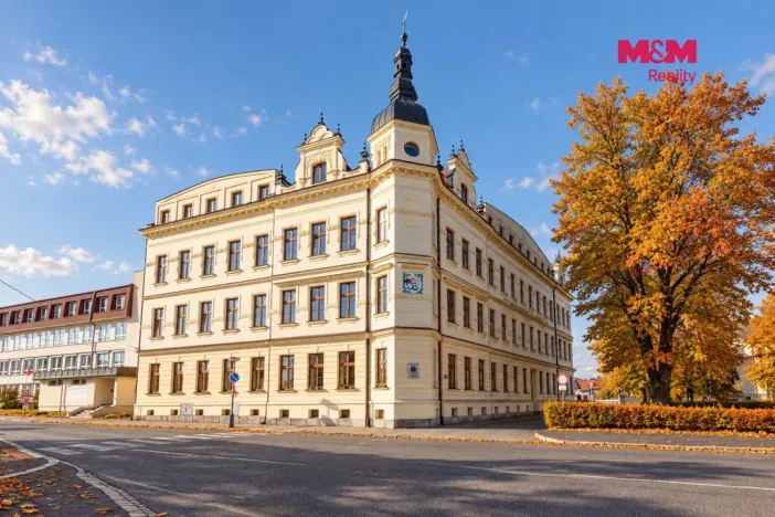 Prodej bytu 4+kk, Klatovy - Klatovy III, Husovo náměstí, 78 m2