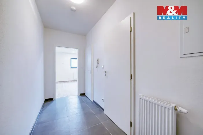 Pronájem bytu 1+kk, Nýřany, Benešova třída, 34 m2