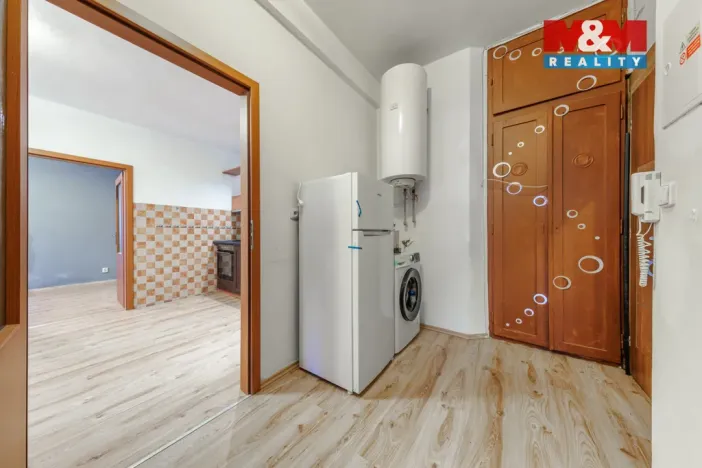 Pronájem bytu 2+kk, Karlovy Vary - Bohatice, Jáchymovská, 52 m2