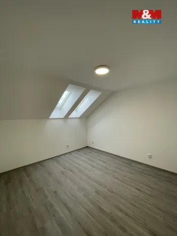 Pronájem bytu 2+kk, Sedlec-Prčice - Sedlec, Uhřická, 67 m2