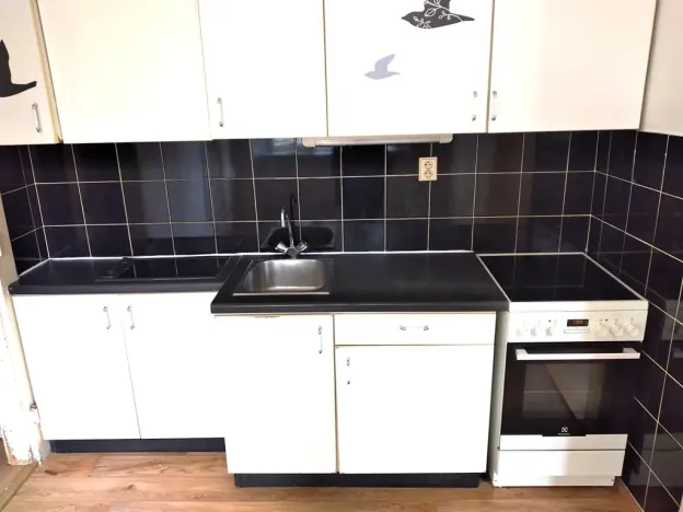 Pronájem bytu 1+1, Praha - Vršovice, Madridská, 38 m2