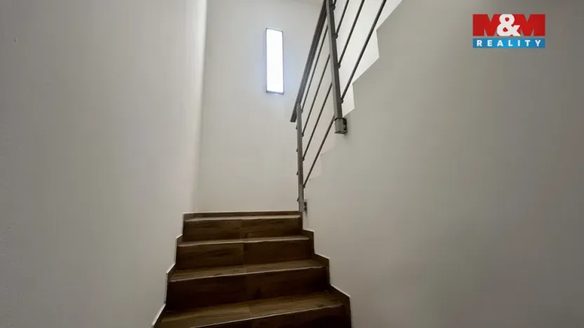 Pronájem rodinného domu, Měník, 150 m2