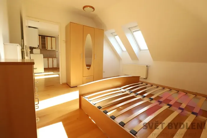 Pronájem bytu 2+kk, Praha - Radlice, Na Farkáně III, 56 m2