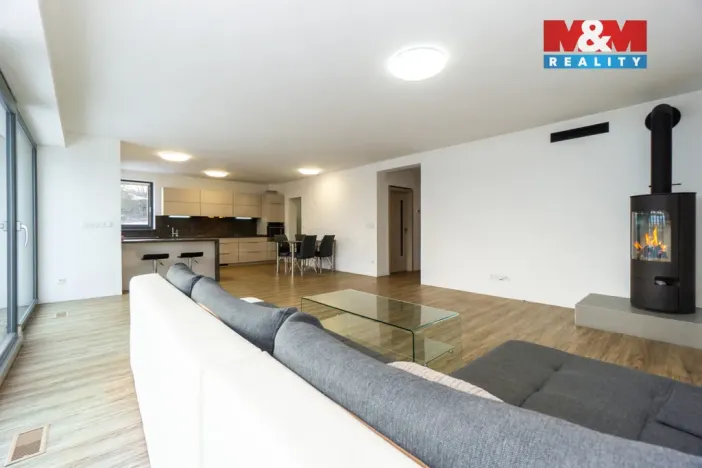 Prodej rodinného domu, Rohovládova Bělá, 287 m2