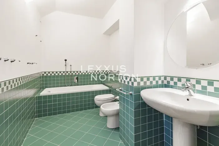 Pronájem bytu 4+1, Praha - Malá Strana, Vlašská, 179 m2