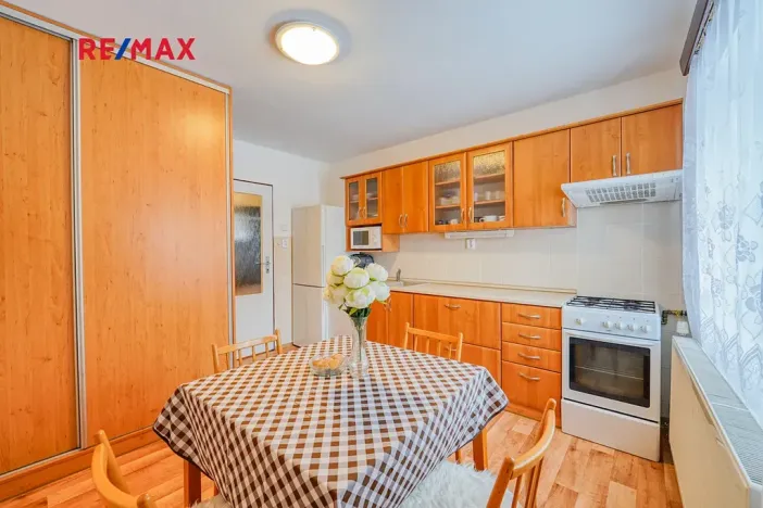 Prodej rodinného domu, Sedlčany, 93 m2