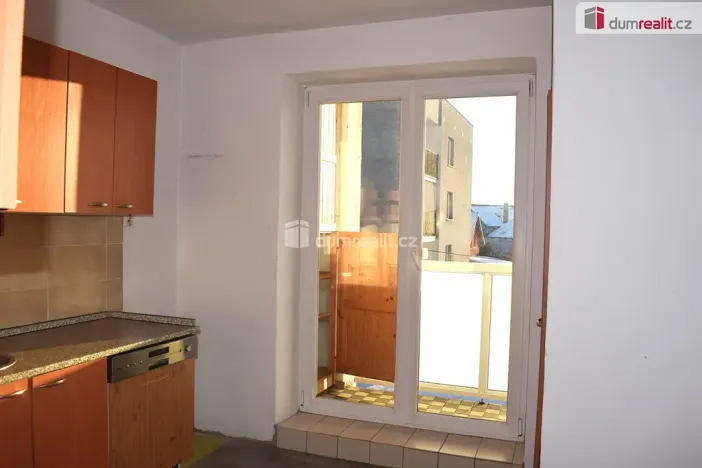 Prodej bytu 3+1, Katusice, Polní, 79 m2