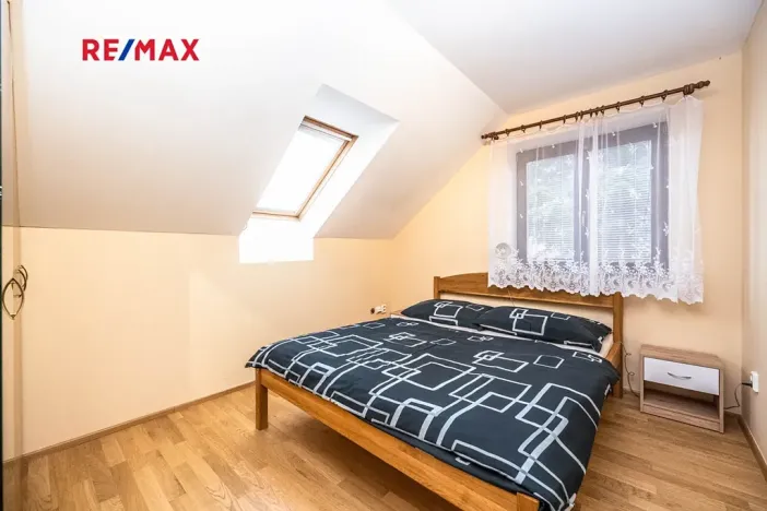 Pronájem rodinného domu, Mirošovice, Senohrabská, 150 m2