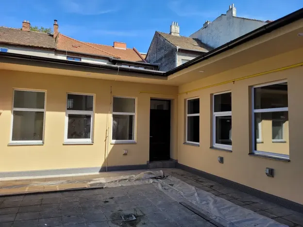 Pronájem kanceláře, Tišnov, Na Loukách, 93 m2