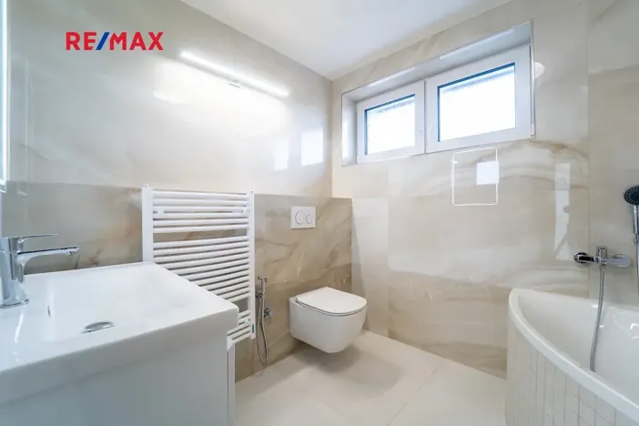 Pronájem rodinného domu, Veltruby, 97 m2