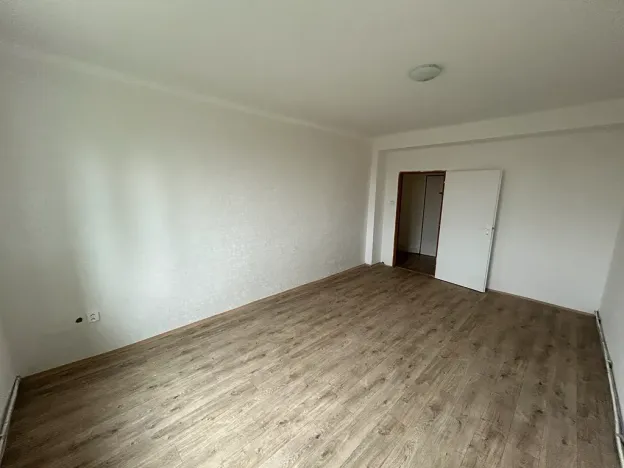 Pronájem bytu 3+1, Mlečice, 72 m2