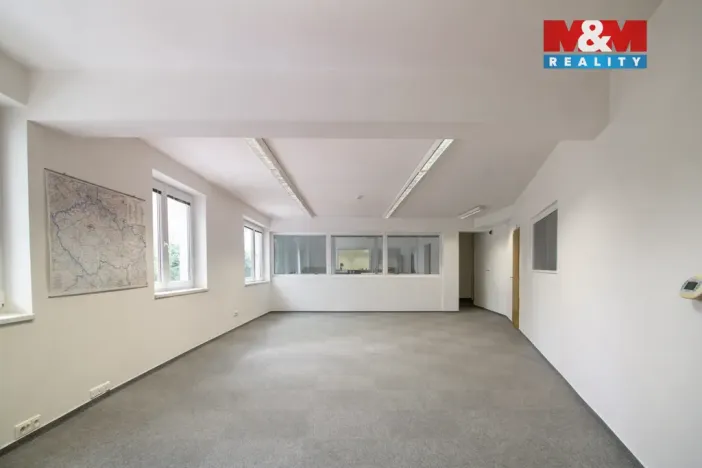 Pronájem kanceláře, Praha - Hostivař, Na Plískavě, 401 m2