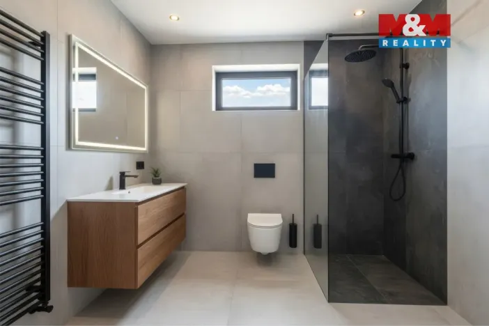 Prodej rodinného domu, Jindřichovice pod Smrkem, 215 m2