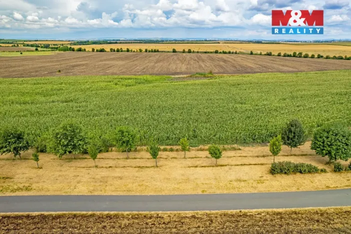 Prodej pole, Žatčany, 25490 m2