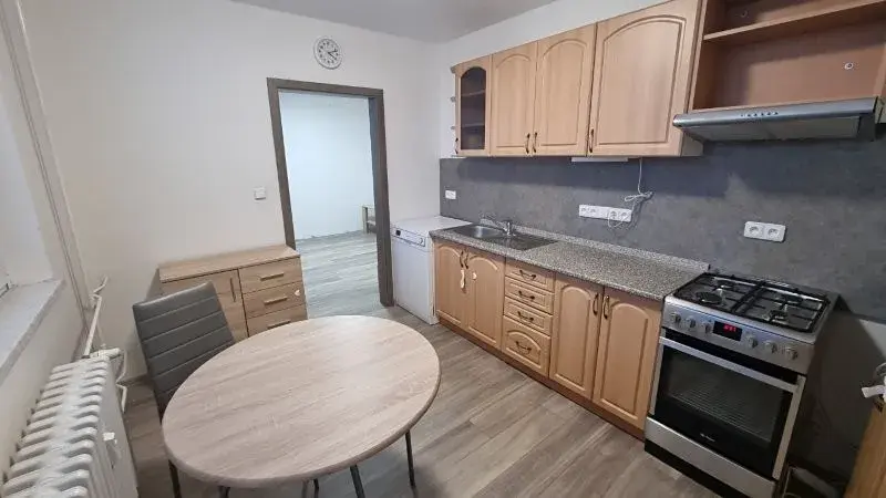 Pronájem bytu 2+1, Jihlava, Kosovská, 54 m2