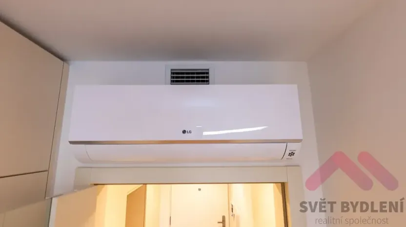 Pronájem bytu 1+kk, Praha - Žižkov, Šrámkové, 33 m2