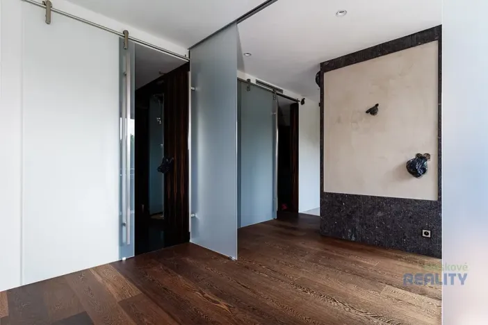 Prodej rodinného domu, Praha - Libeň, Lhotákova, 241 m2