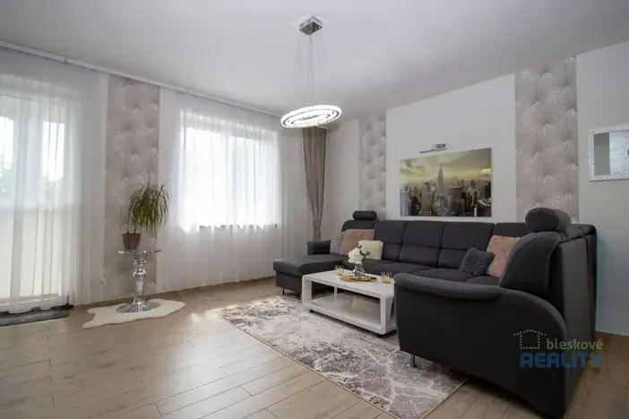 Prodej rodinného domu, Horoušany, Sportovní, 163 m2