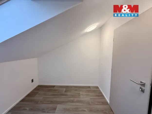 Pronájem bytu 3+kk, Králova Lhota, 63 m2