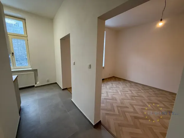 Pronájem bytu 3+1, Praha - Nusle, Na Pankráci, 77 m2