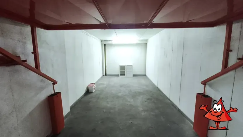 Pronájem garáže, Praha - Kamýk, Pšenčíkova, 17 m2