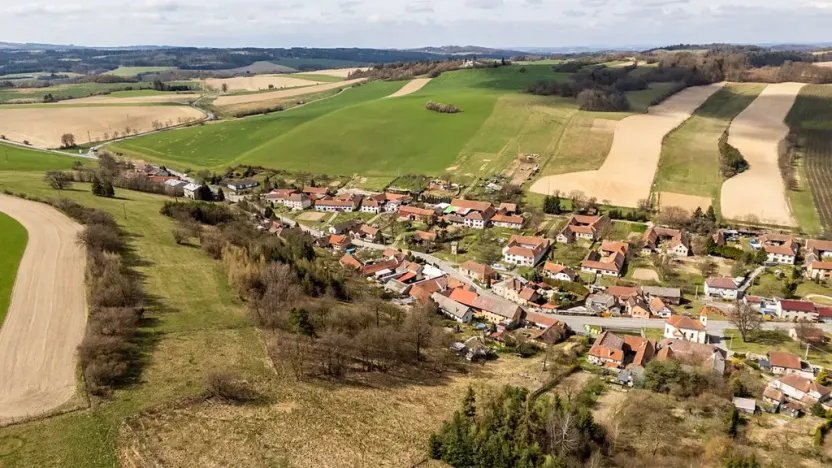 Prodej pole, Ludmírov, 62250 m2