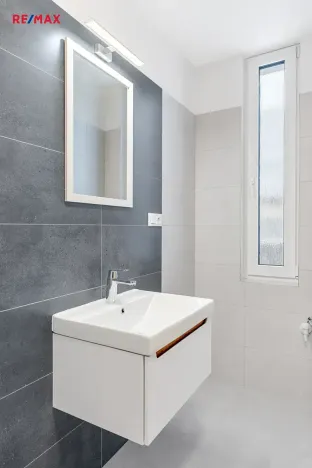 Pronájem bytu 1+1, Praha - Žižkov, Na mokřině, 41 m2