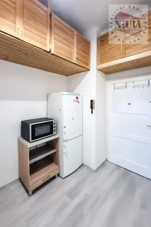 Pronájem bytu 2+kk, Praha - Nusle, Zdaru, 49 m2