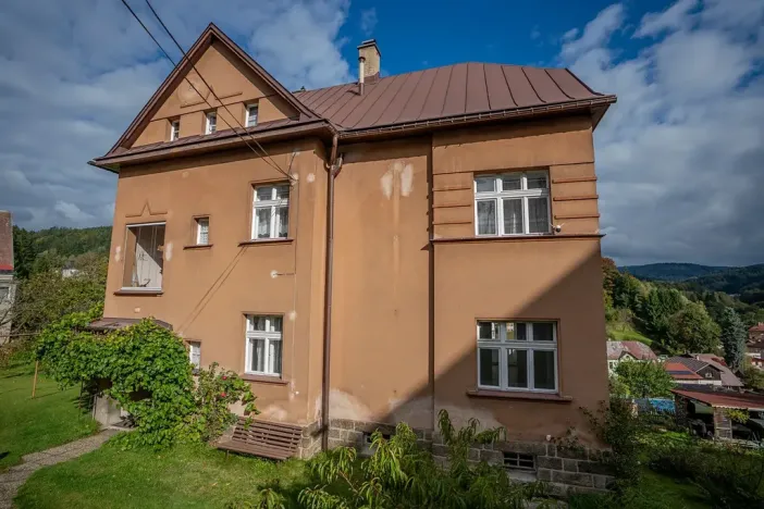 Prodej rodinného domu, Tanvald, Komenského, 600 m2