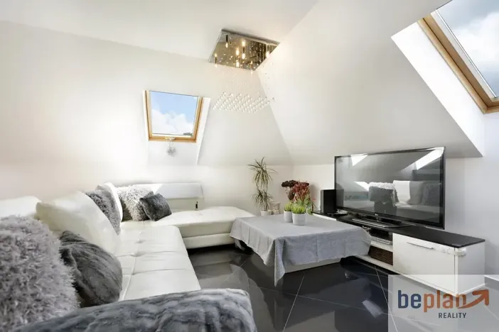 Prodej rodinného domu, Květnice, V Zelených, 300 m2